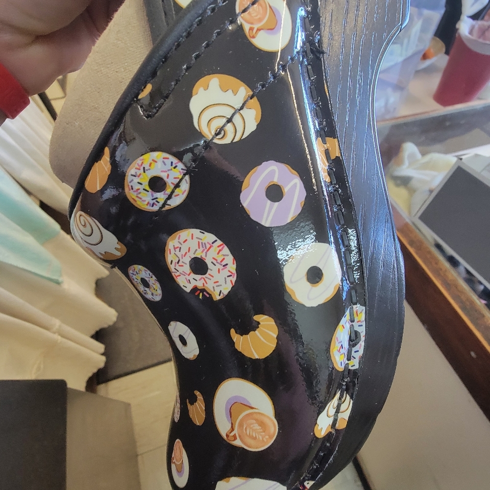 Dansko donut print shoes